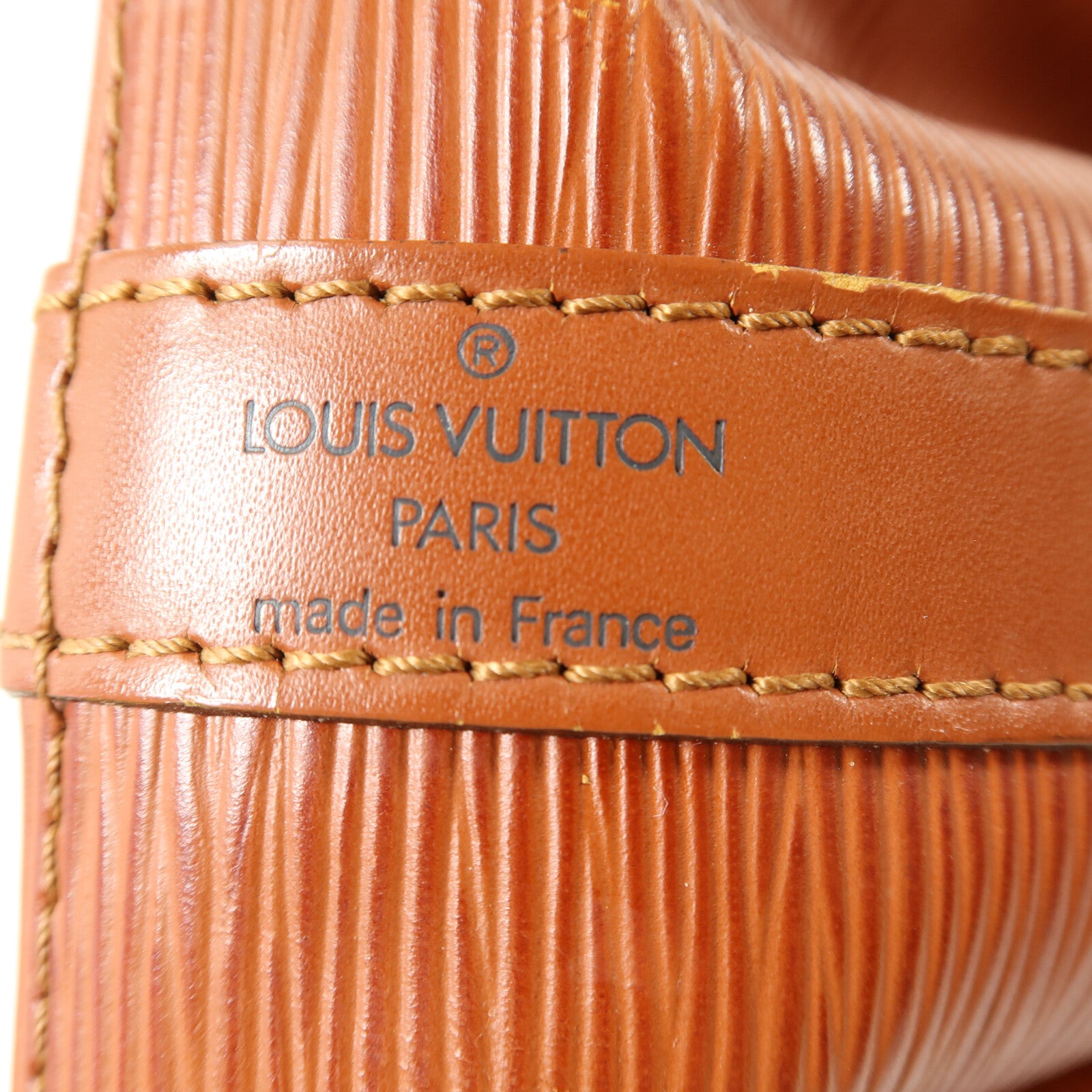 LOUIS VUITTON Epi Petit Noe金扣肩背袋