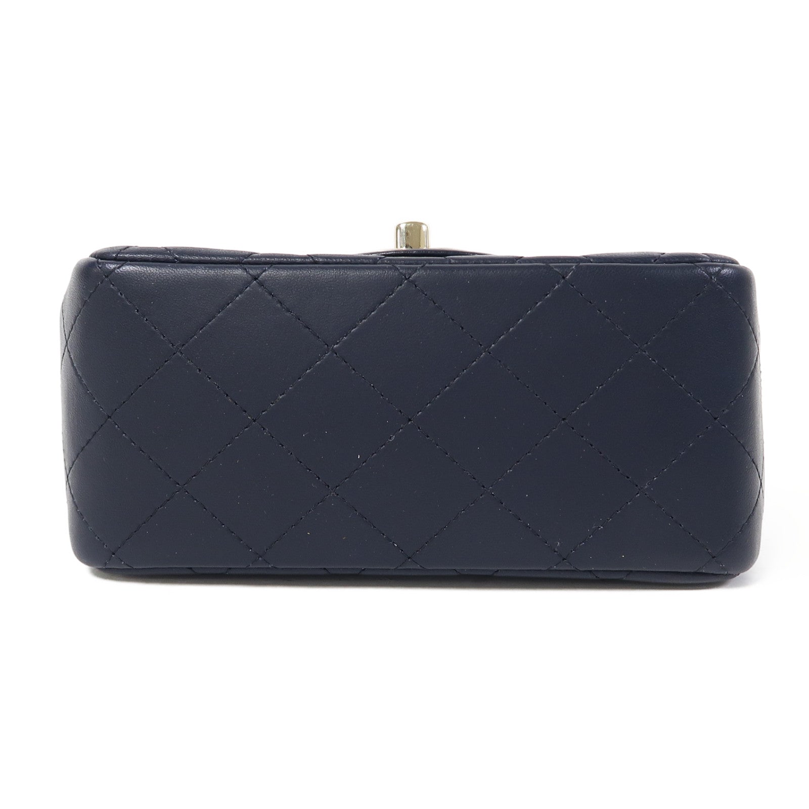 CHANEL 菱格羊皮皮革Mini 17cm金扣鏈帶肩背袋深藍色