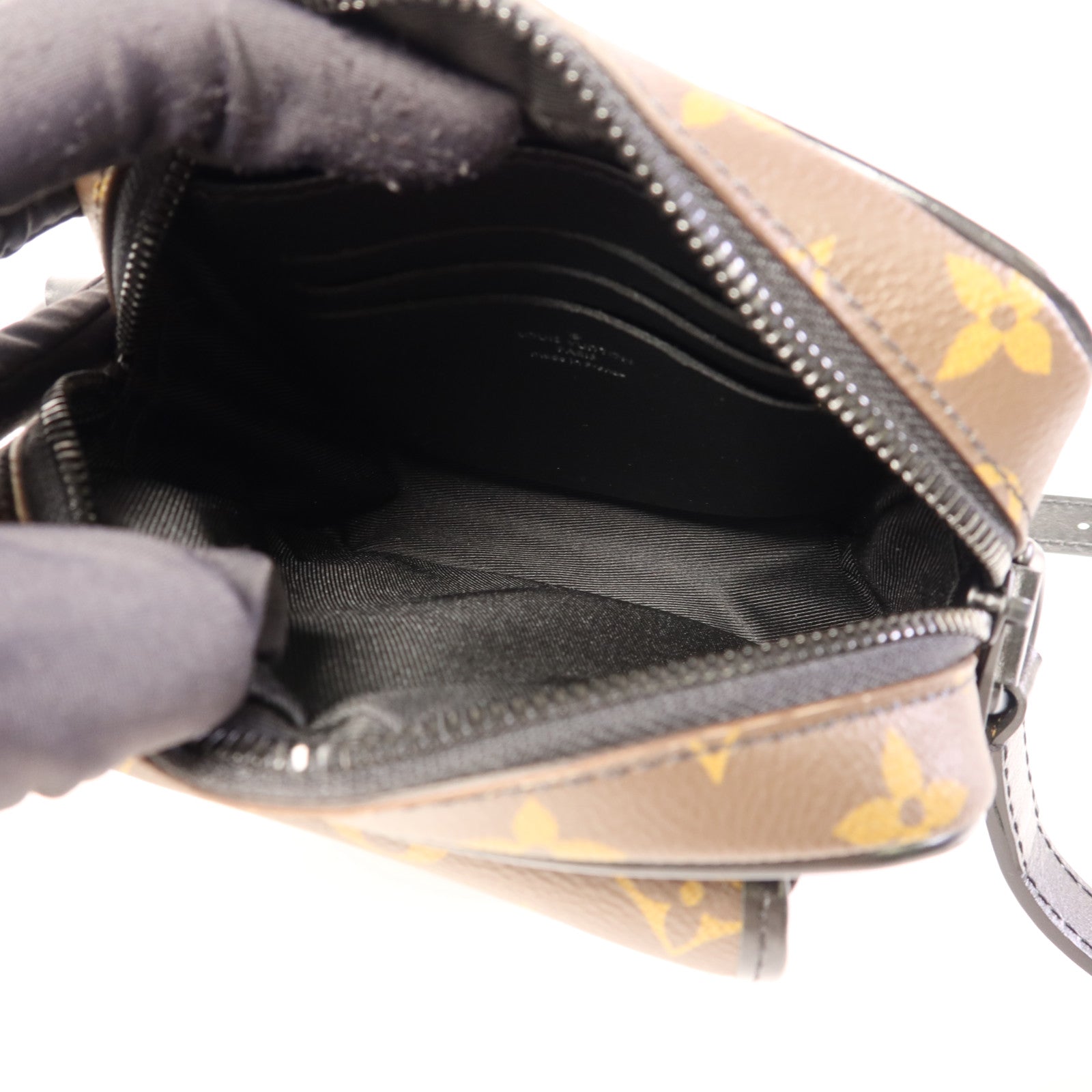 LOUIS VUITTON Monogram Macassar Christopher Wearable Wallet肩背袋