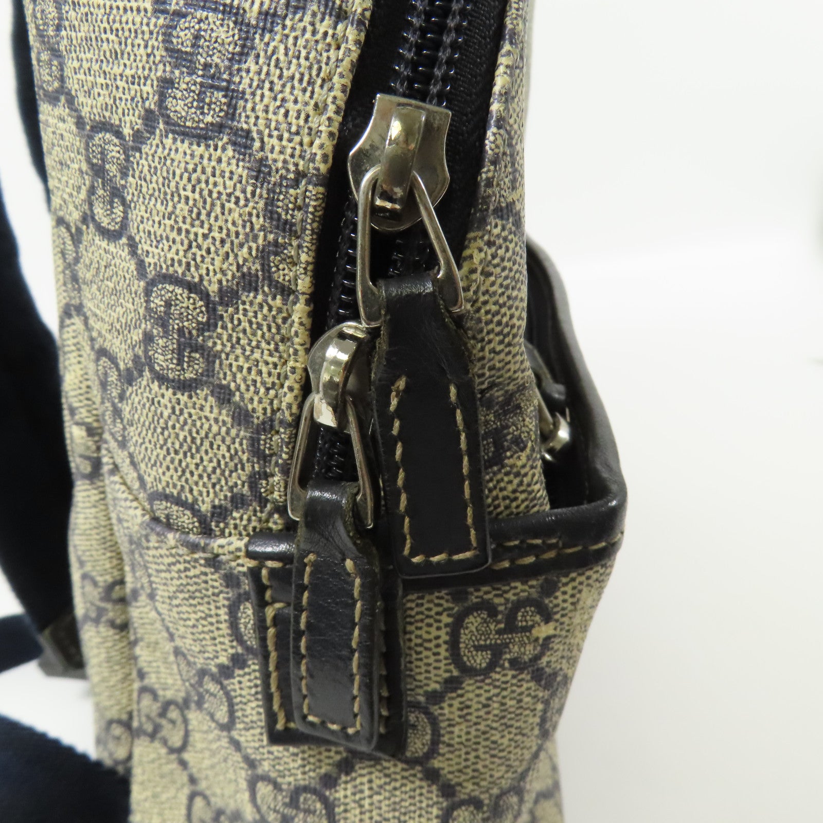 GUCCI 塗層帆布GG Supreme Backpack背包