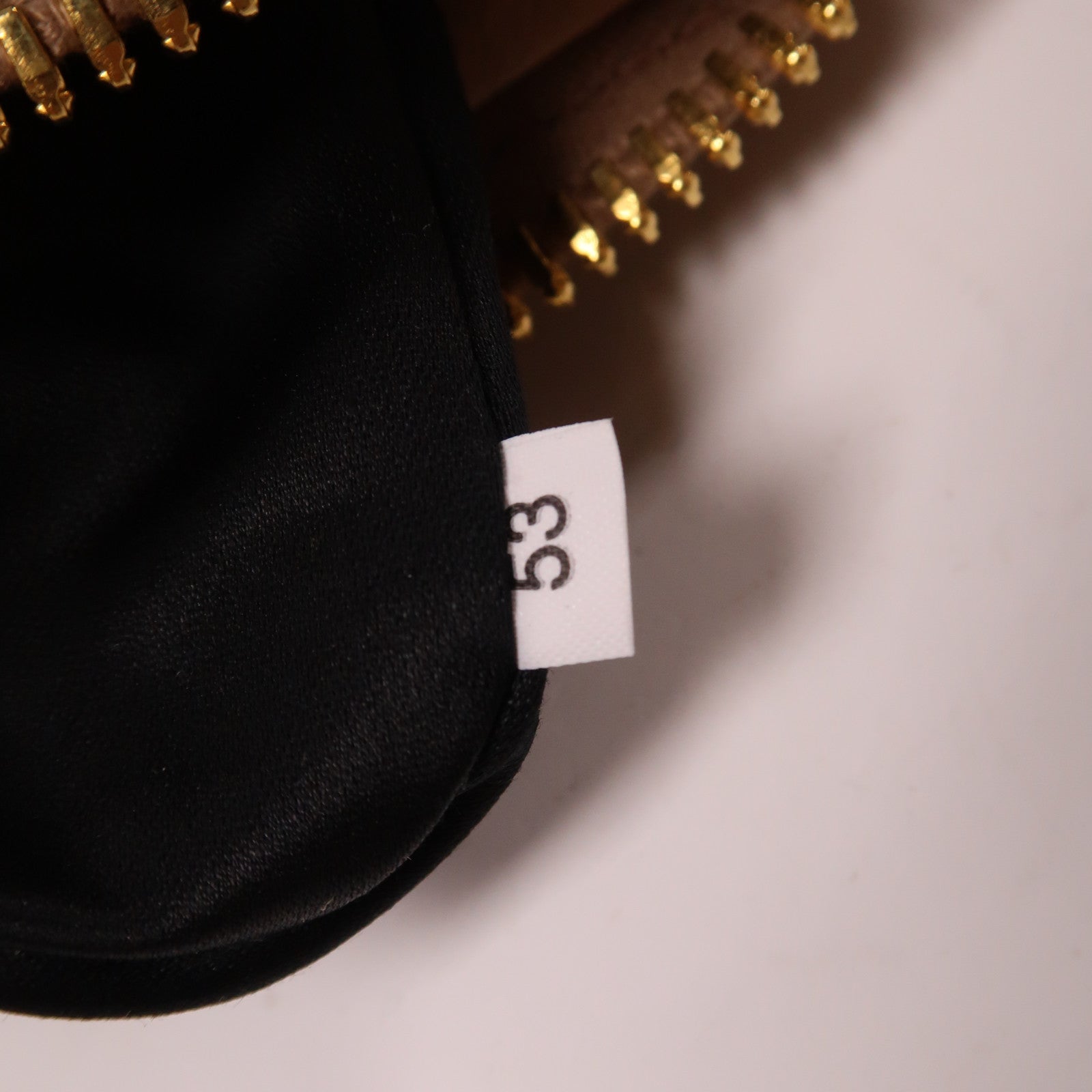 Miu Miu 牛皮皮革2 Way Shoulder Bag金扣手挽肩背兩用袋米色