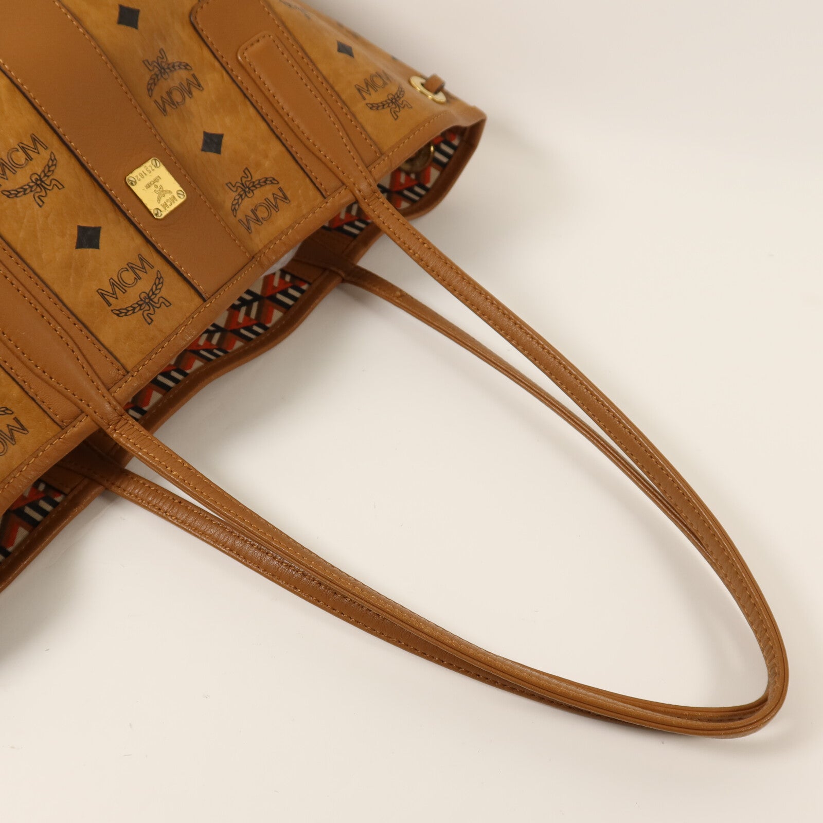 MCM 牛皮皮革Tote Bag金扣手挽袋