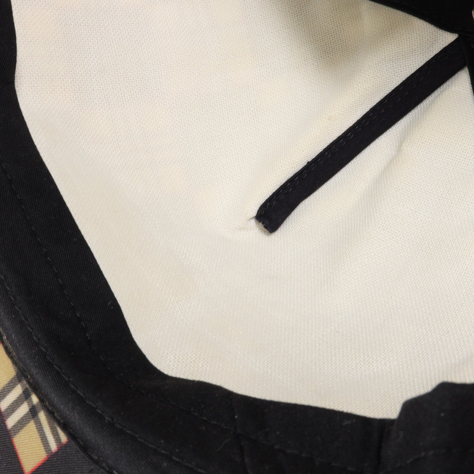BURBERRY 尼龍Cap帽子
