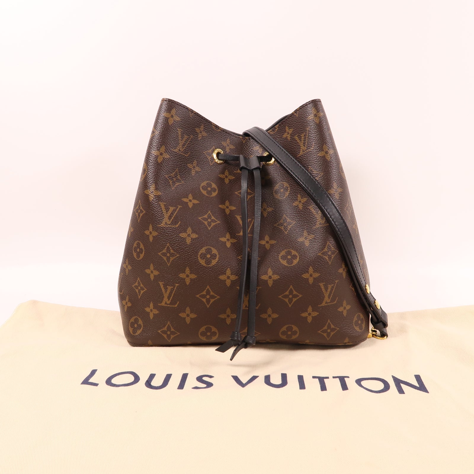 LOUIS VUITTON Monogram Neo Noe金扣肩背袋啡色
