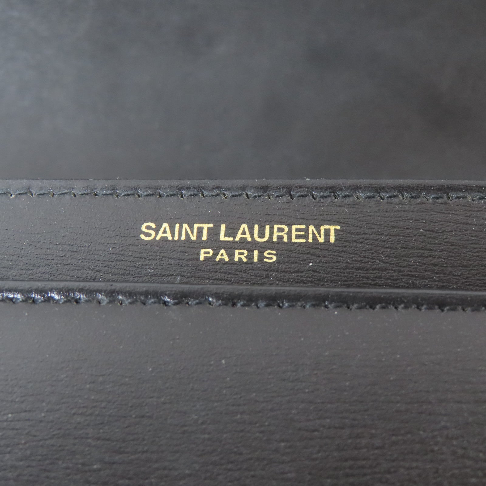 YVES SAINT LAURENT 牛皮皮革Shoulder Bag金扣肩背袋黑色