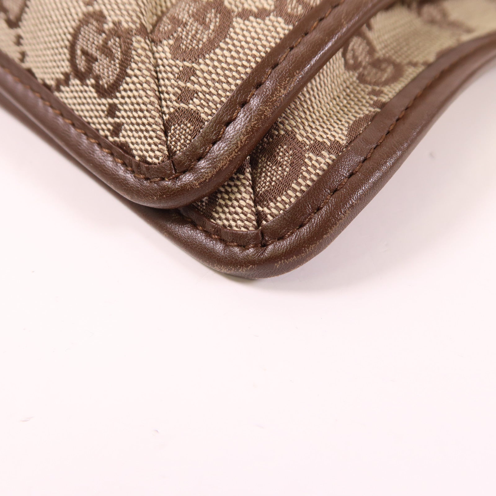 GUCCI 帆布Shoulder Bag銀扣肩背袋