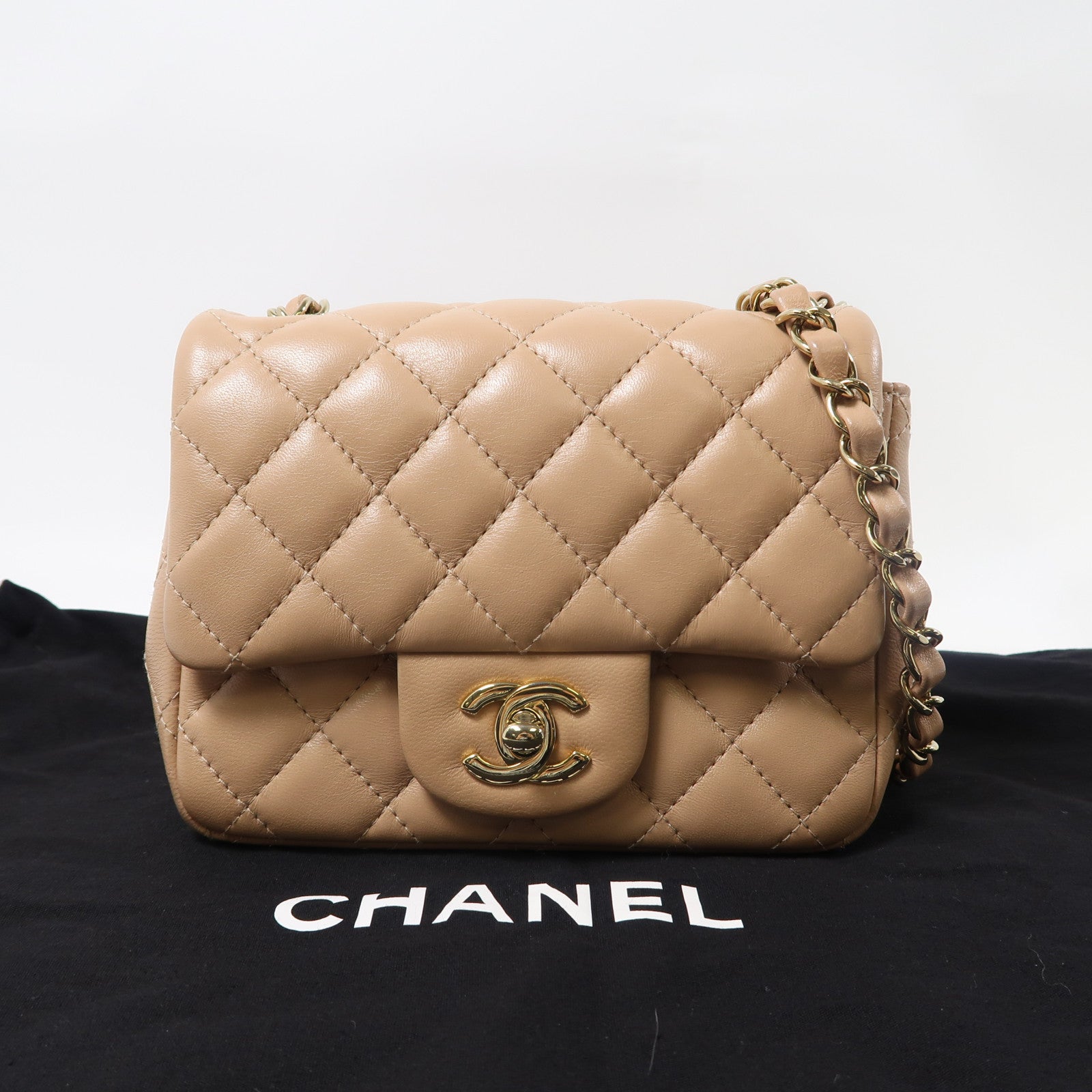 CHANEL 菱格羊皮皮革Chain Shoulder金扣鏈帶肩背袋米色