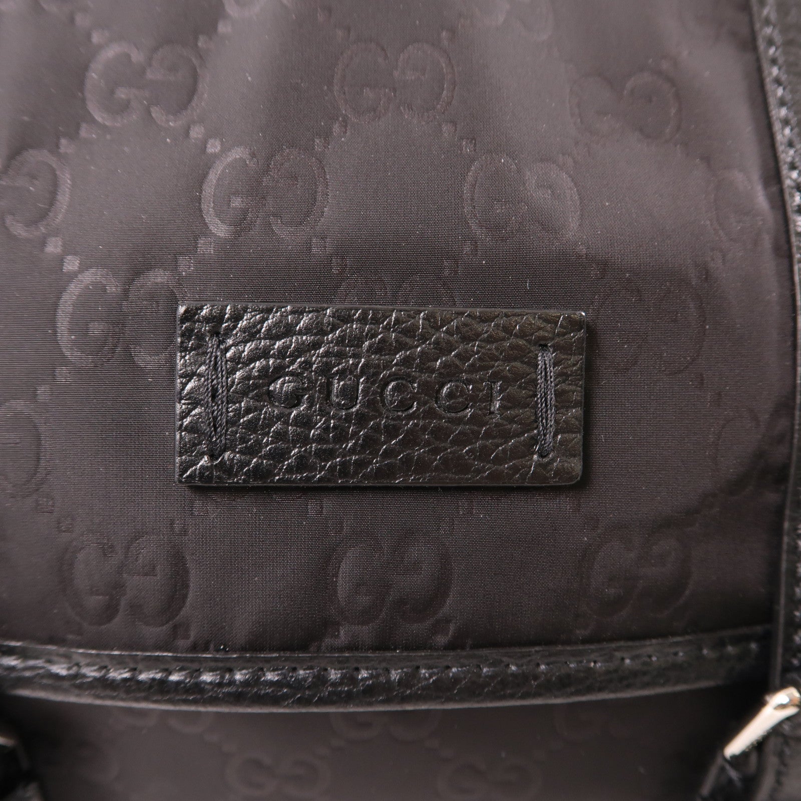 GUCCI 尼龍Shoulder Bag銀扣肩背袋黑色