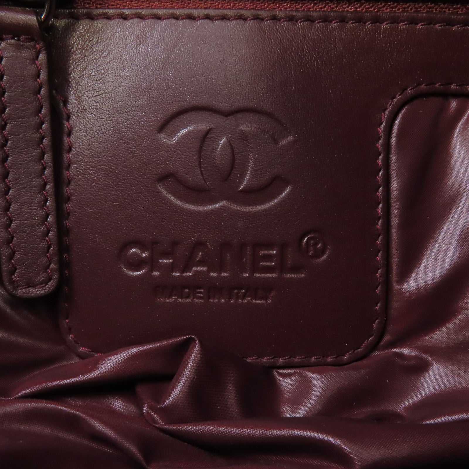 CHANEL 菱格尼龍Co Co Cocoon銀扣手挽袋黑色