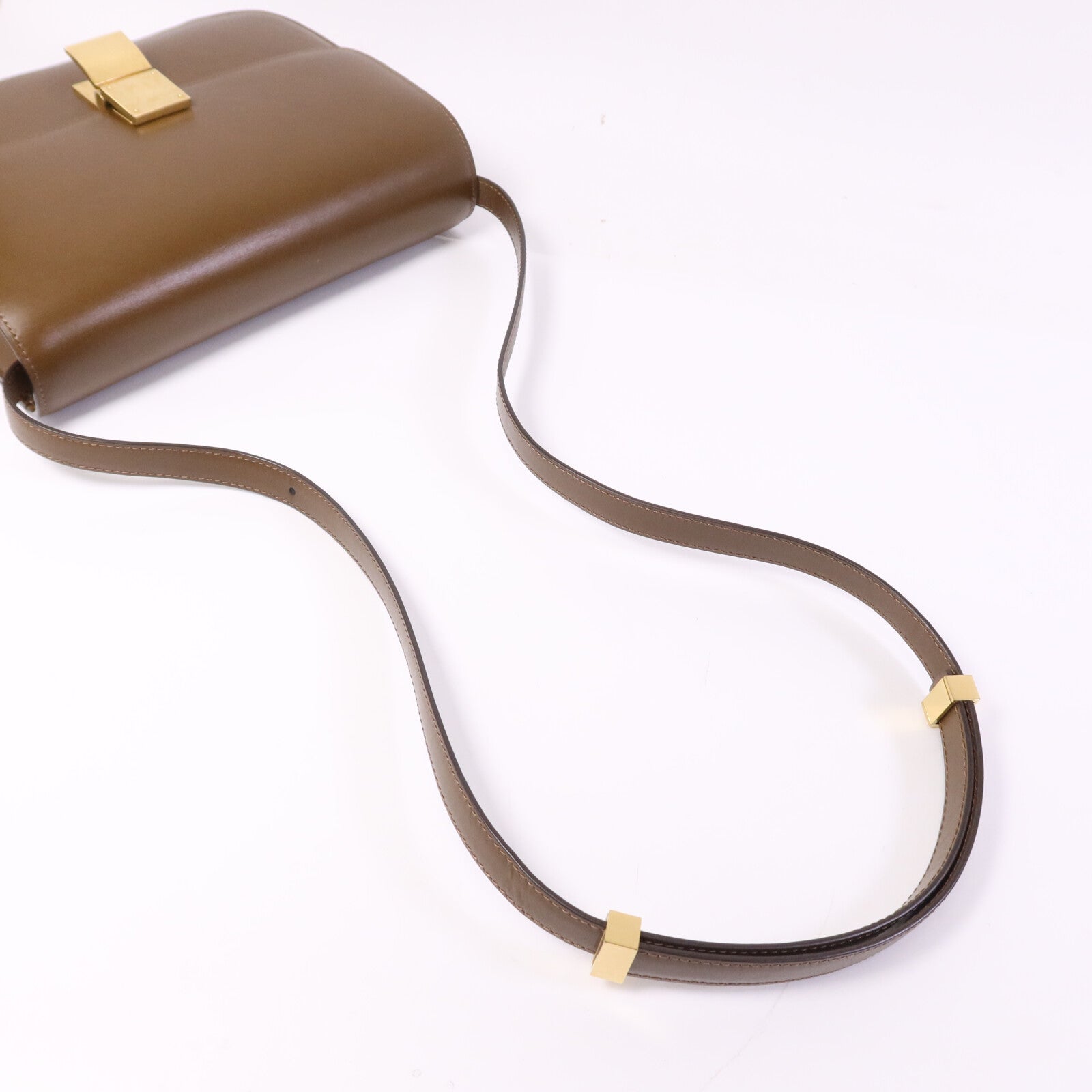 CELINE 牛皮皮革Classic Box金扣肩背袋