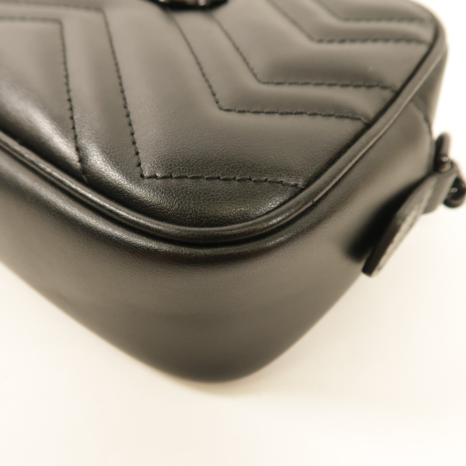 GUCCI 牛皮皮革GG Marmont Mini肩背袋