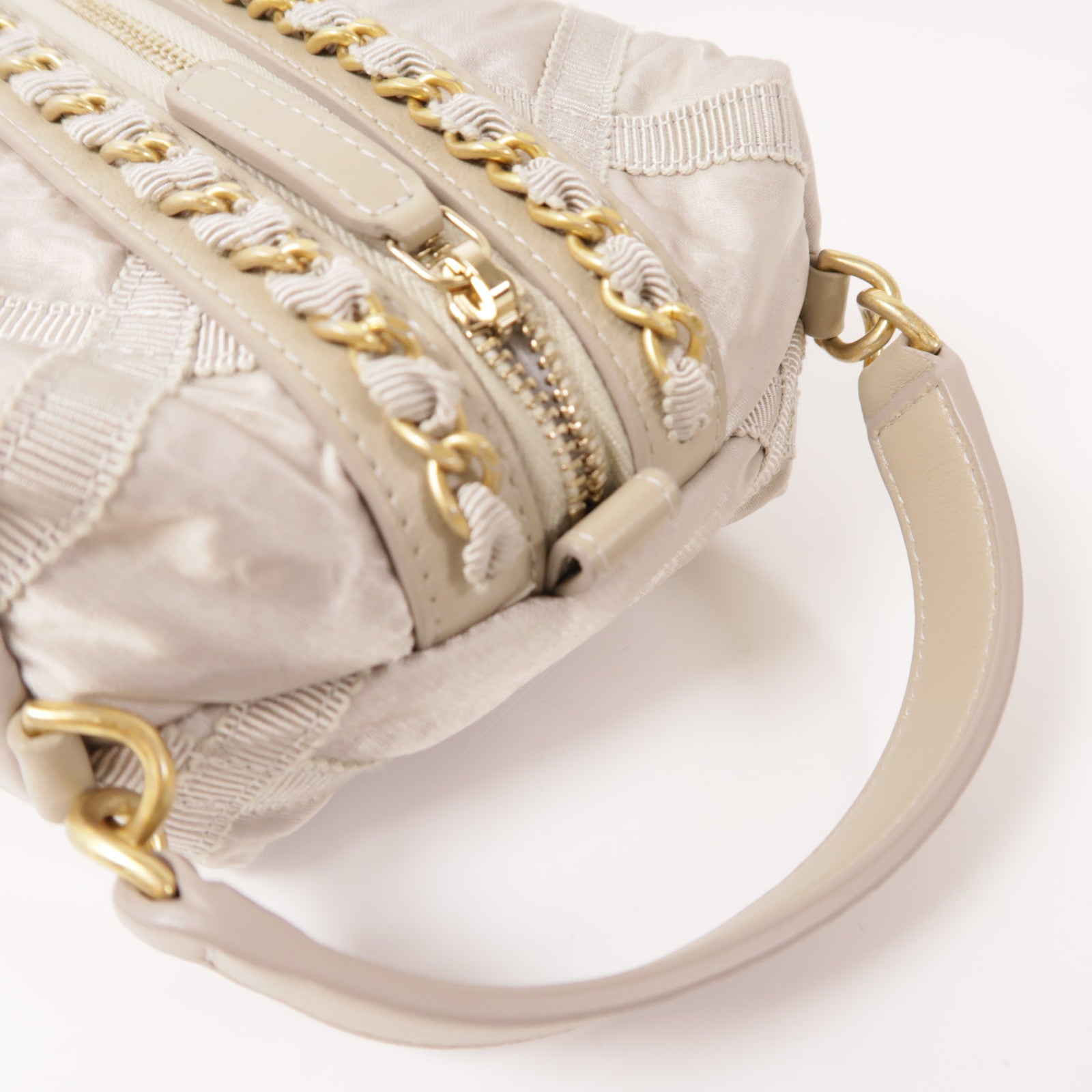 CHANEL 【激減優惠】尼龍Accessories Pouch金扣手挽袋