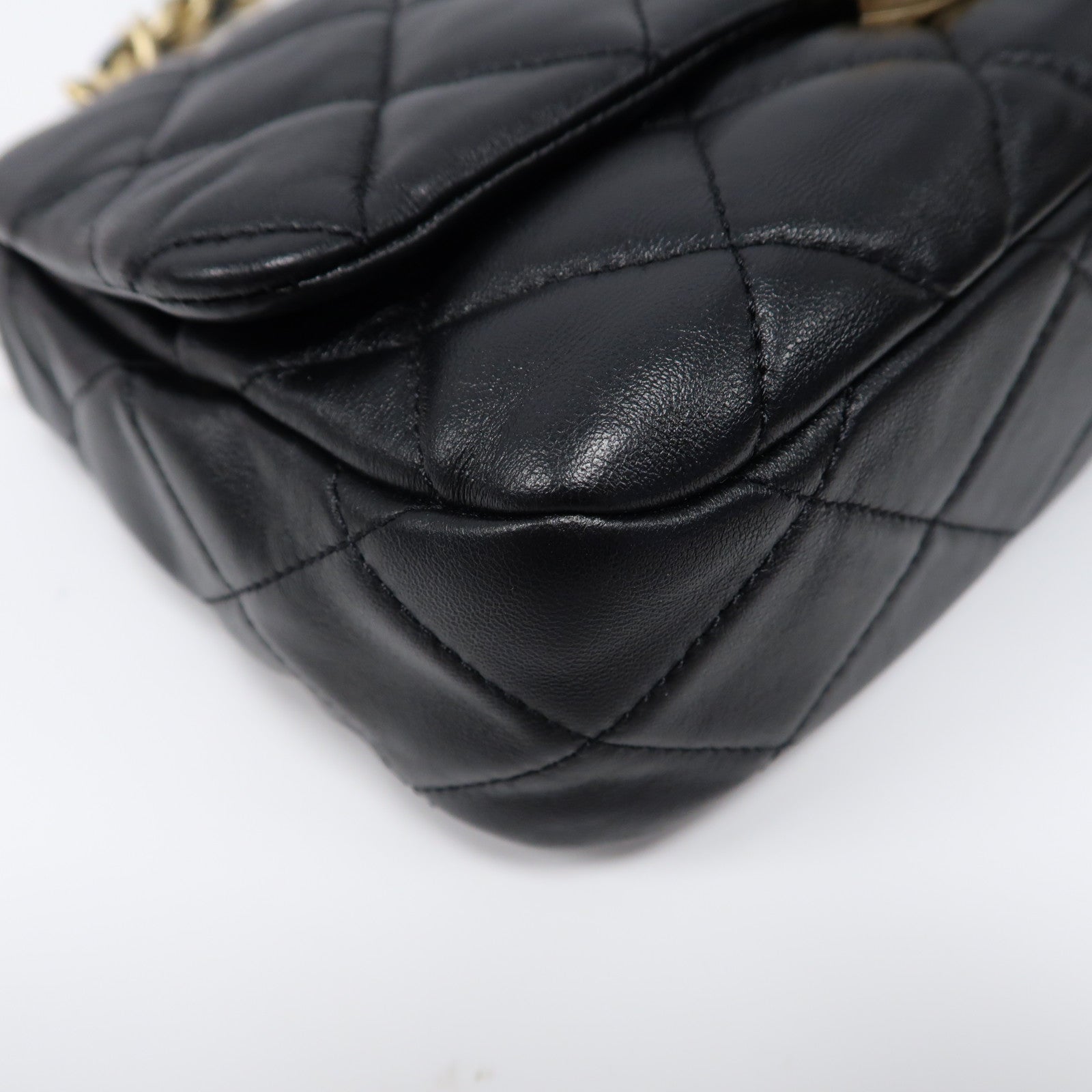 CHANEL 菱格羊皮皮革Small Flap金扣鏈帶肩背袋黑色