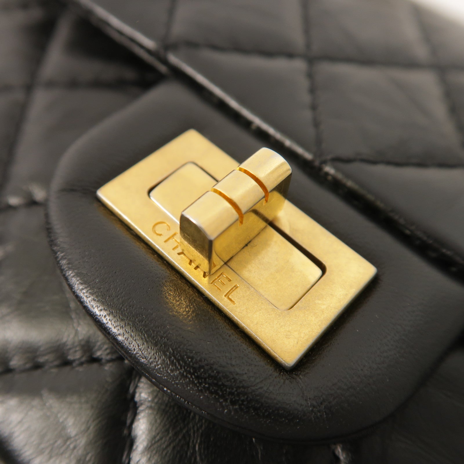 CHANEL 牛皮皮革2.55 Mini鏈帶肩背袋
