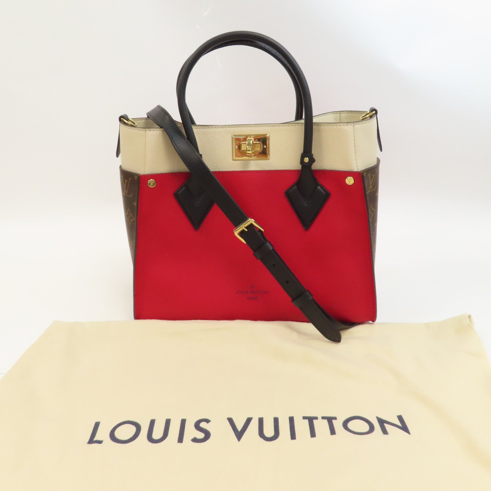 LOUIS VUITTON 【激減優惠】Monogram On My Side MM金扣手挽肩背兩用袋紅色/米色