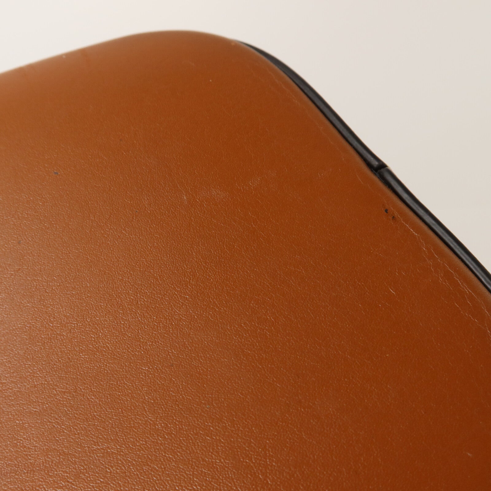CELINE 牛皮皮革Small Bucket Cuir Triomphe肩背袋