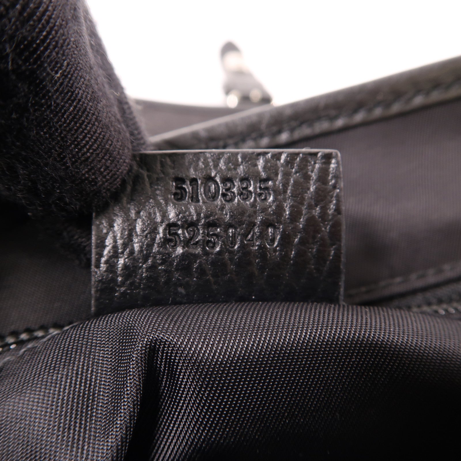 GUCCI 尼龍Shoulder Bag銀扣肩背袋黑色