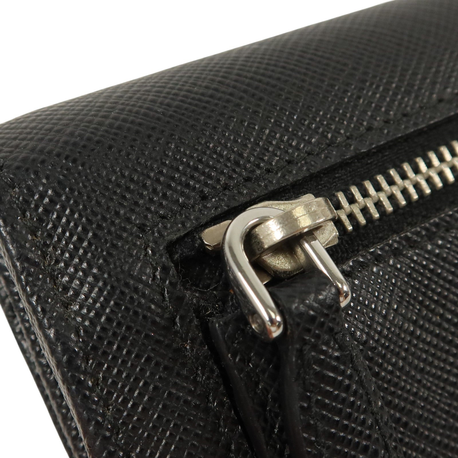 PRADA Saffiano皮革Long Wallet銀扣長錢包