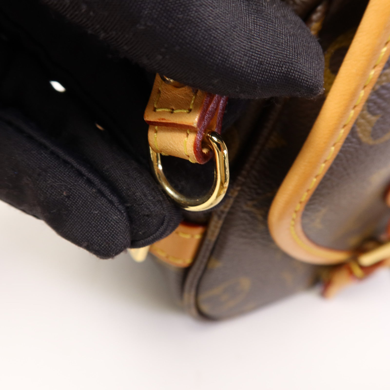 LOUIS VUITTON Monogram Saumur BB金扣手挽肩背兩用袋