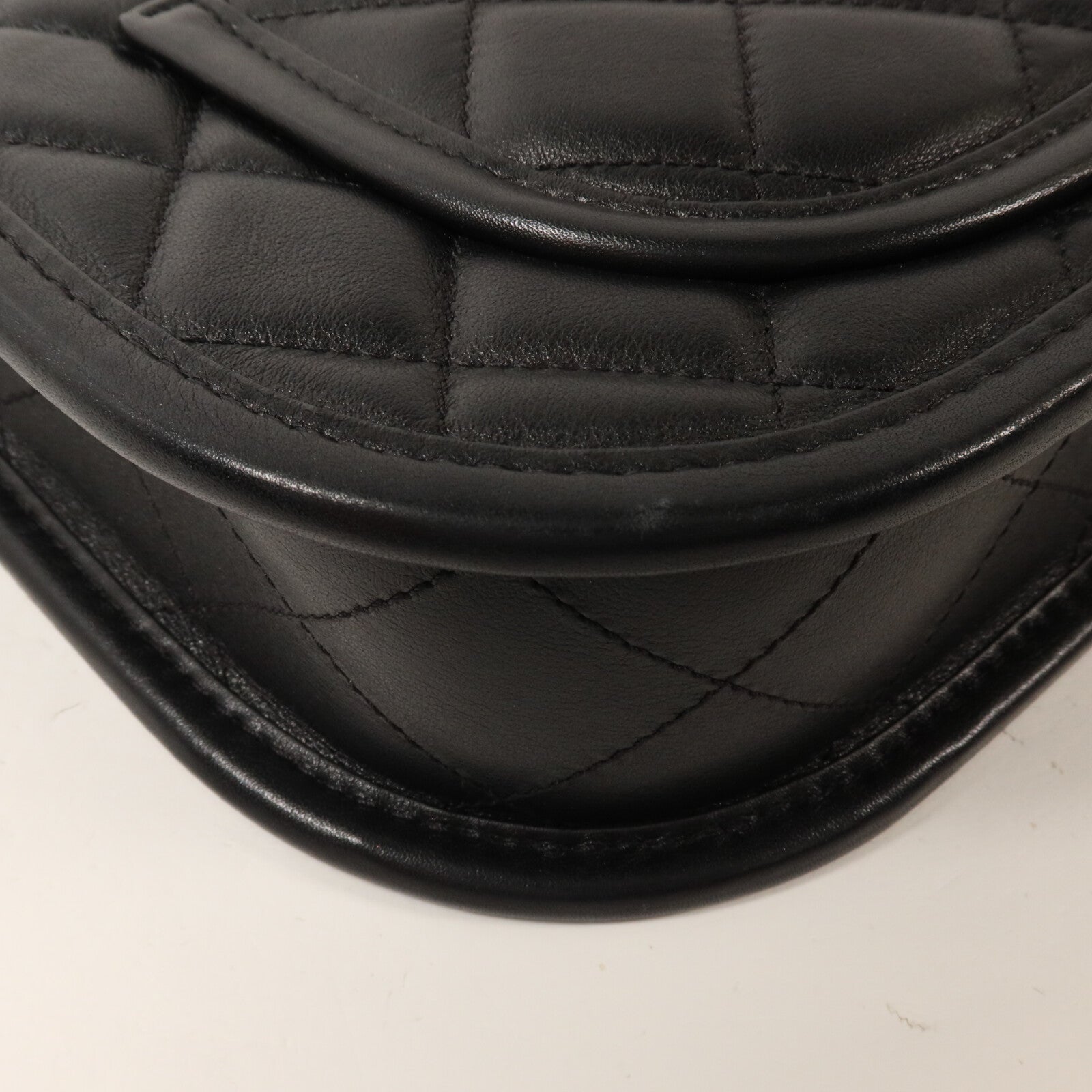CHANEL 牛皮皮革Hobo鏈帶手挽肩背兩用袋