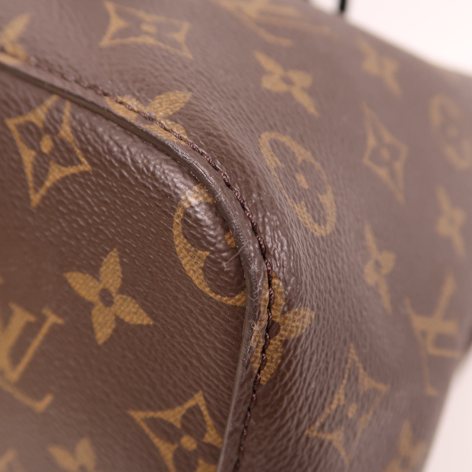 LOUIS VUITTON Monogram Neo Noe金扣肩背袋啡色