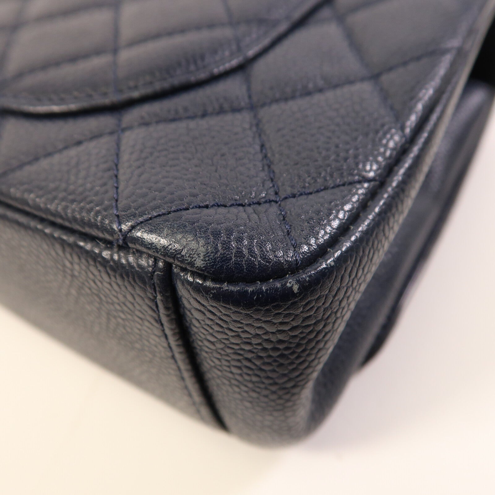 CHANEL 牛皮皮革Filigree Flap金扣鏈帶肩背袋