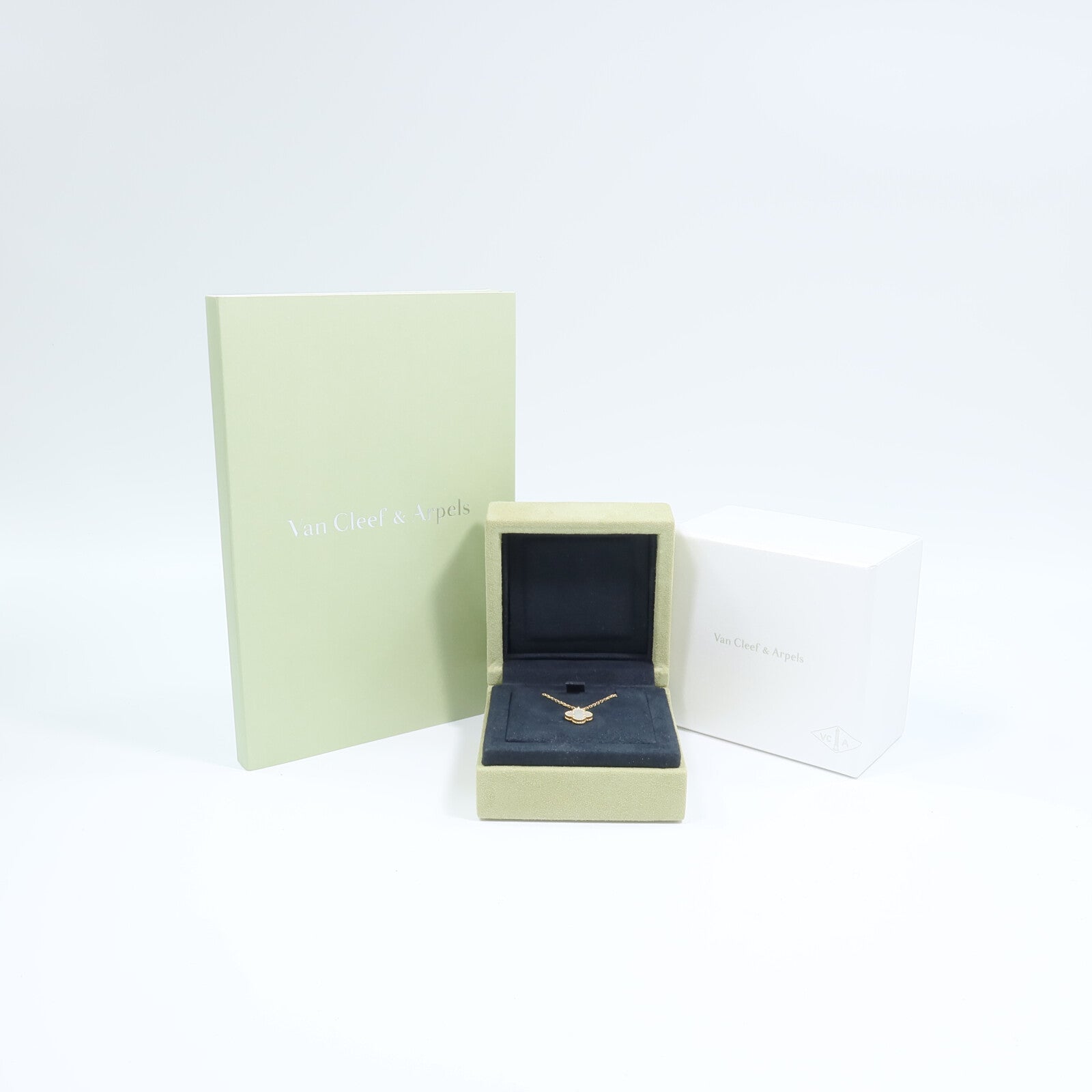 Van Cleef & Arpels 18K黃金/珍珠母貝Sweet Alhambra項鍊