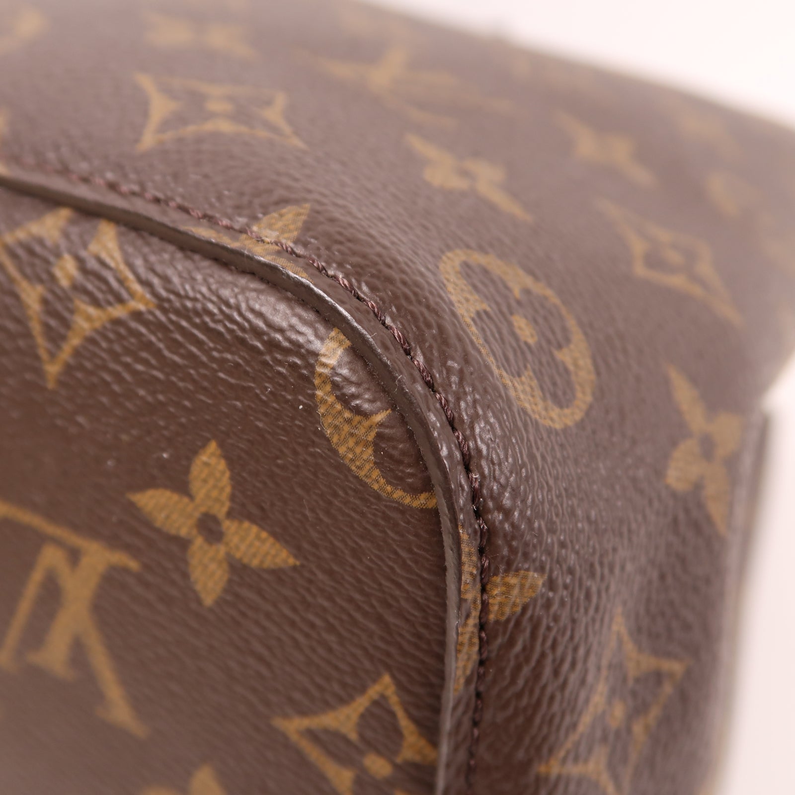 LOUIS VUITTON Monogram Neo Noe金扣肩背袋啡色