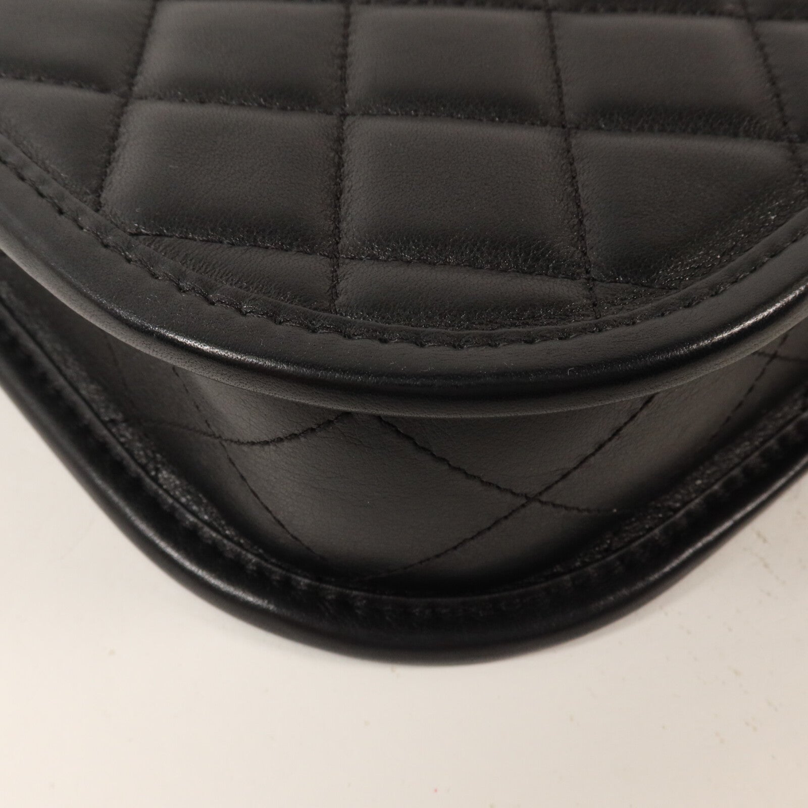 CHANEL 牛皮皮革Hobo鏈帶手挽肩背兩用袋