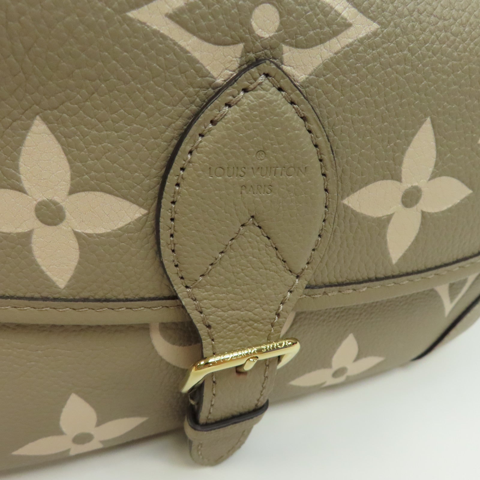 LOUIS VUITTON Monogram Empereinte Diane金扣肩背袋米色
