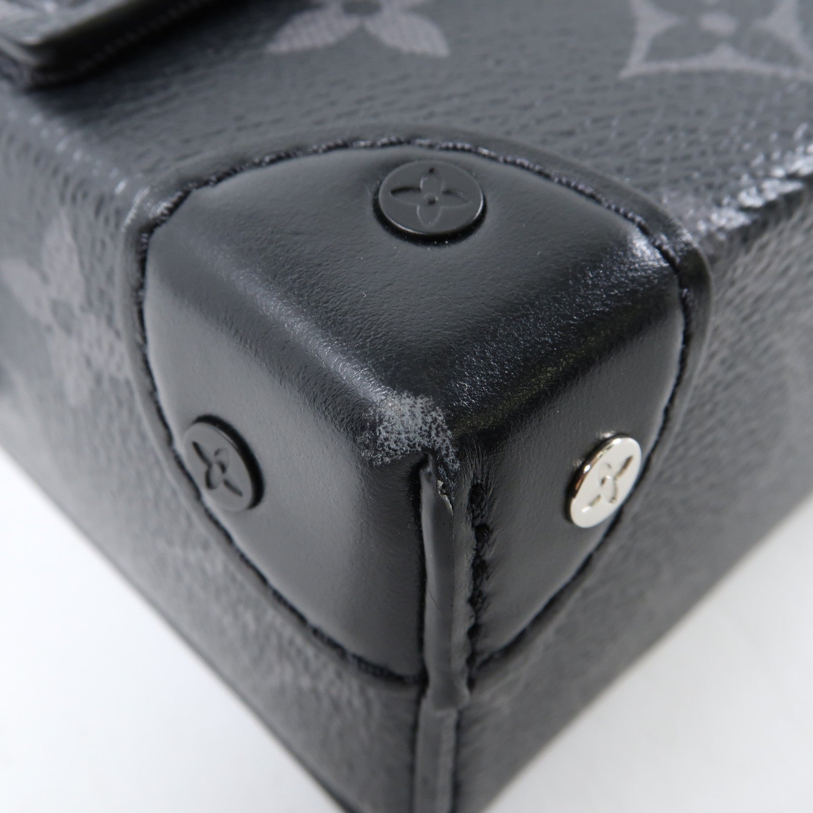 LOUIS VUITTON Monogram Eclipse Steamer Wearable Wallet肩背袋黑色