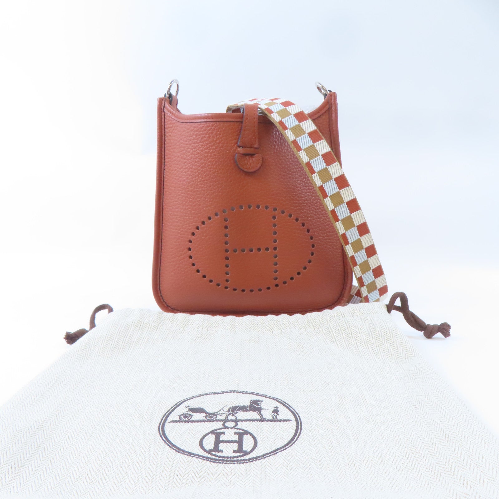 HERMES 【激減優惠】Clemence皮革Mini Evelyne銀扣肩背袋Cuivre/啡色
