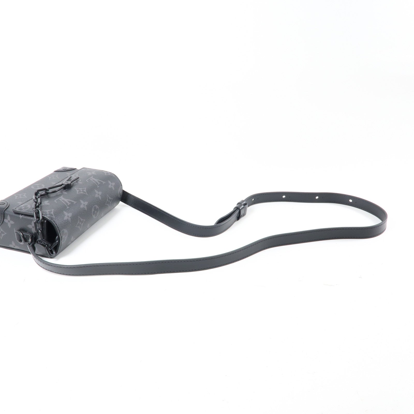 LOUIS VUITTON Monogram Eclipse Steamer Wearable Wallet肩背袋黑色