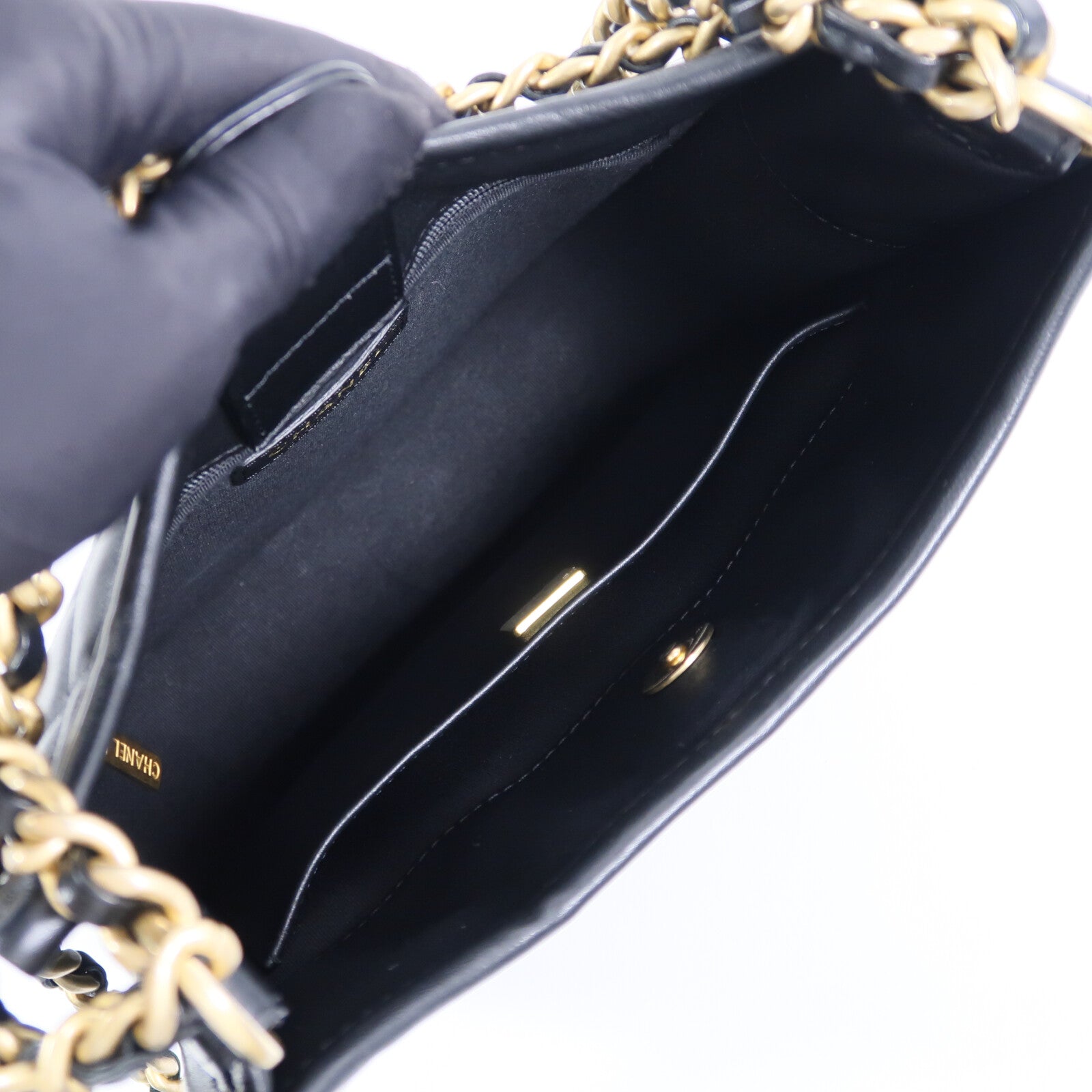 CHANEL 牛皮皮革24S Hobo鏈帶肩背袋