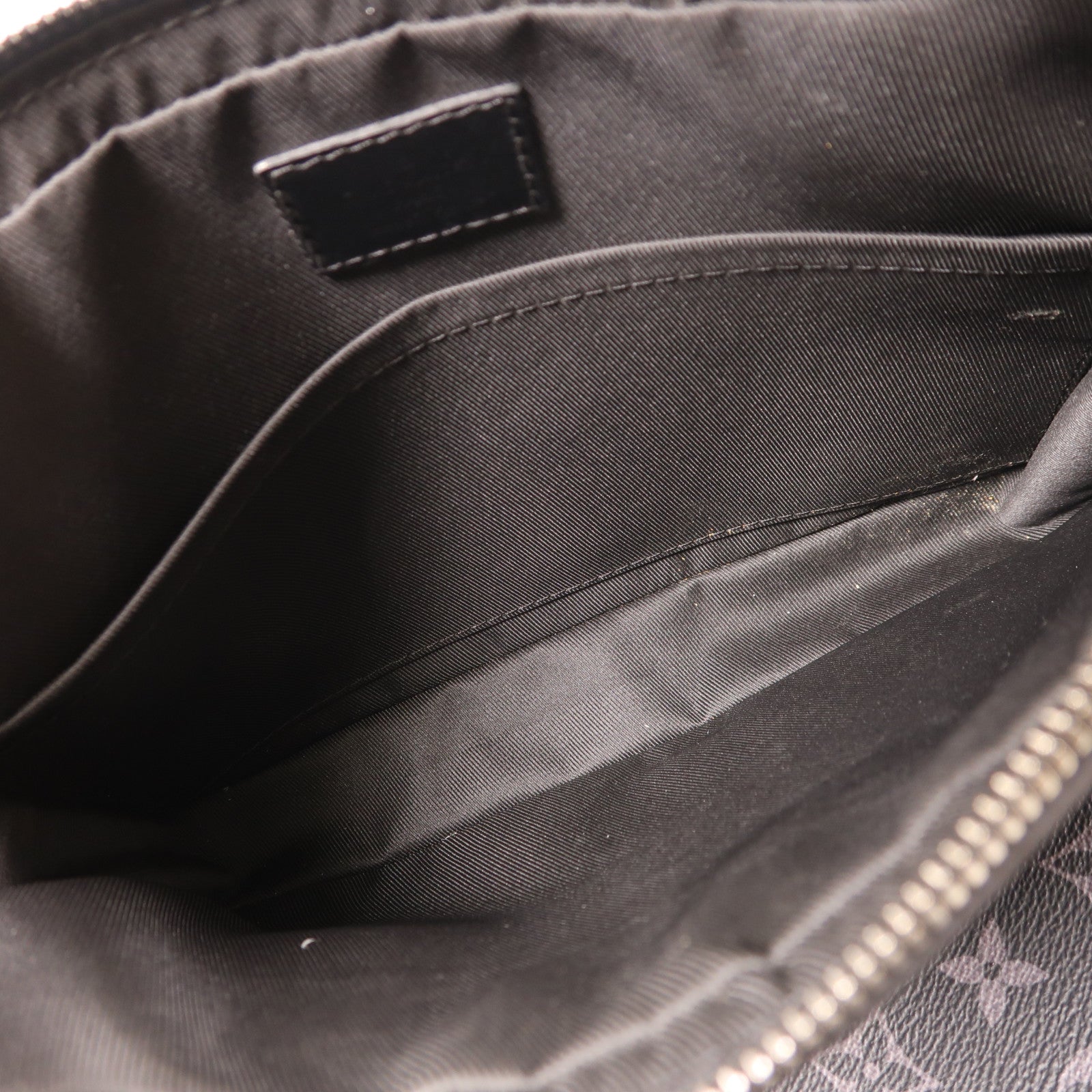 LOUIS VUITTON Monogram Eclipse Reverse Trio Messenger銀扣肩背袋灰色