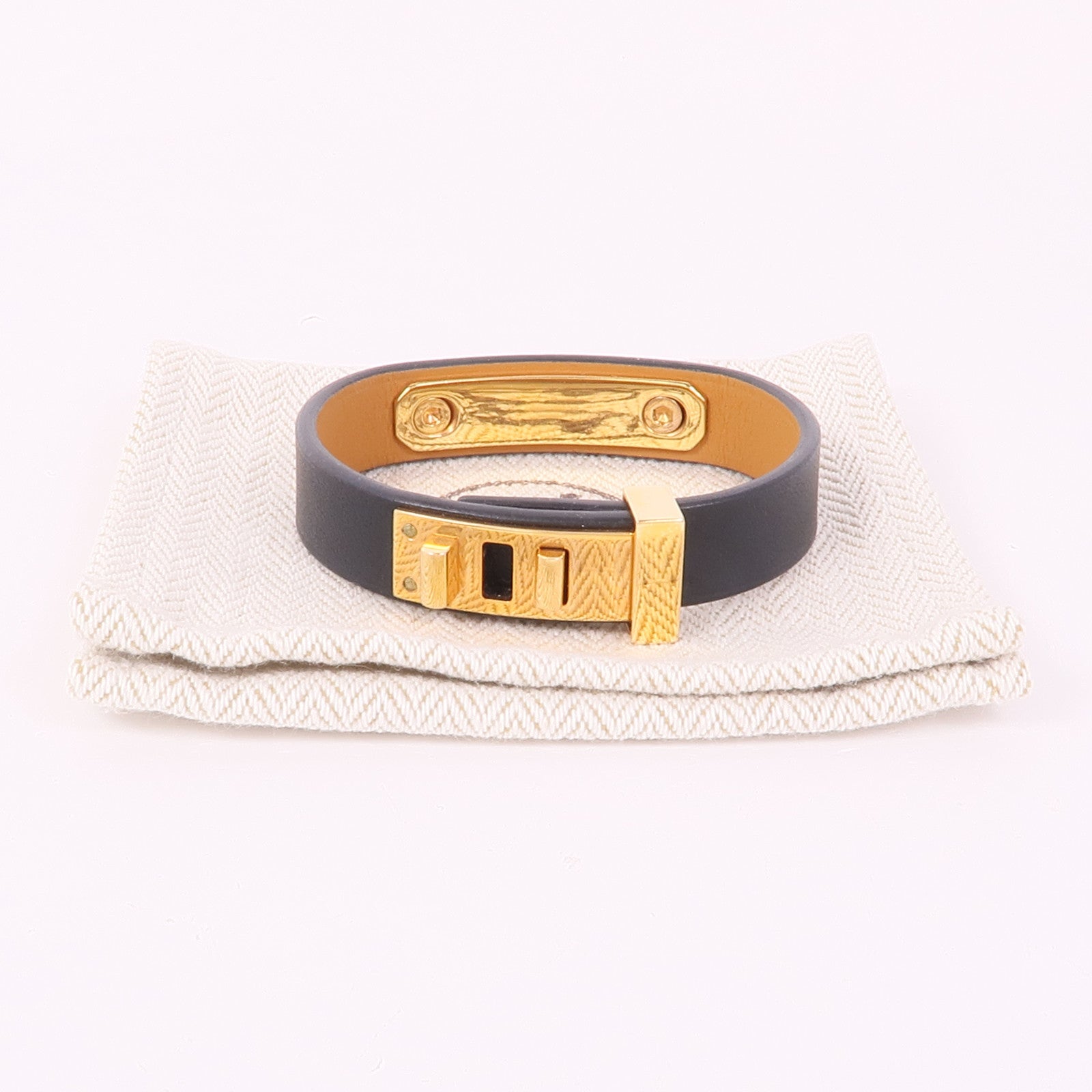 HERMES Swift皮革Mini Dog Bracelet金扣手鐲Noir – Brand Off Hong
