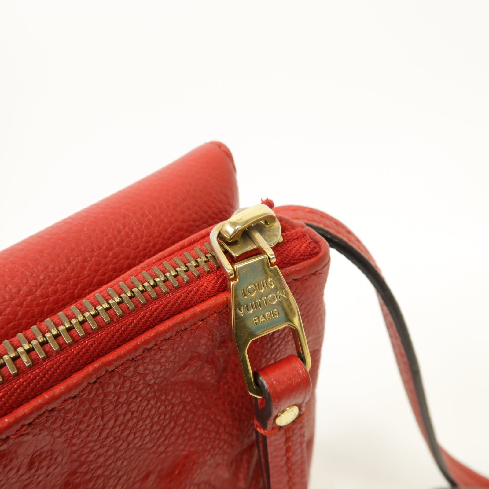 LOUIS VUITTON Monogram Empreinte Twice金扣肩背袋紅色