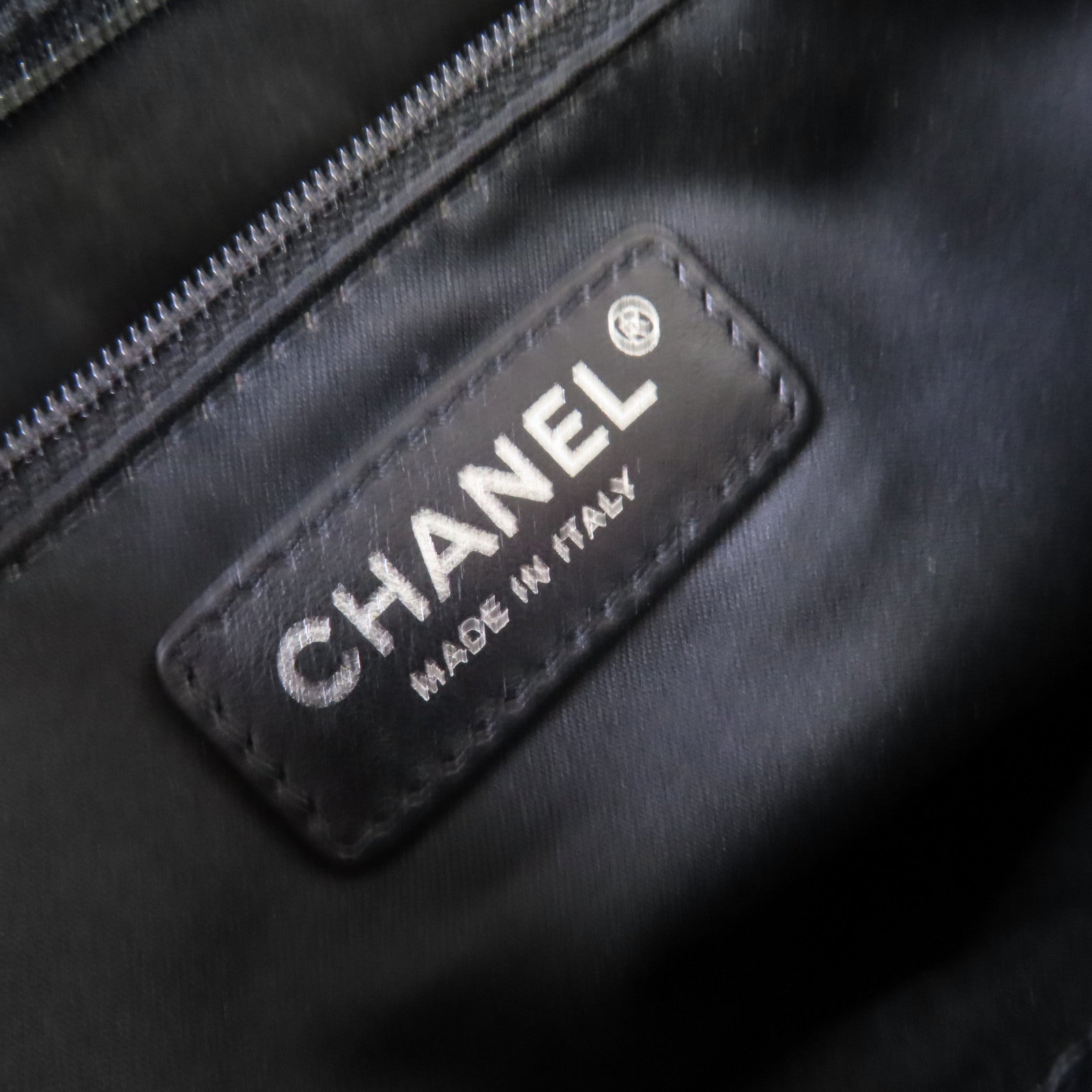 CHANEL 【激減優惠】菱格Caviar皮革GST Chain Shoulder Bag銀扣鏈帶肩背袋黑色