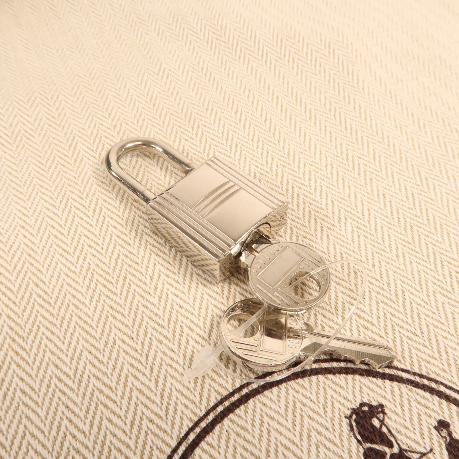 HERMES Clemence皮革Picotin MM銀扣手挽袋Vert Vertigo