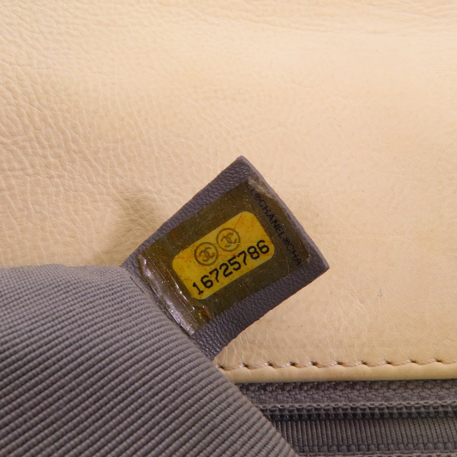 CHANEL 牛皮皮革Chain Shoulder銀扣鏈帶肩背袋