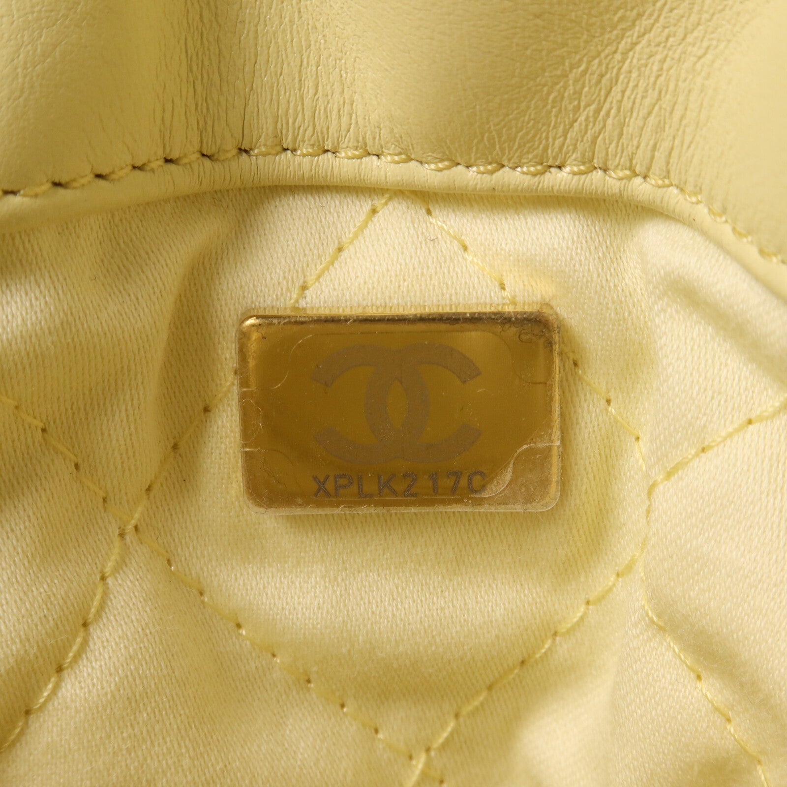 CHANEL 牛皮皮革Chanel 22鏈帶背包