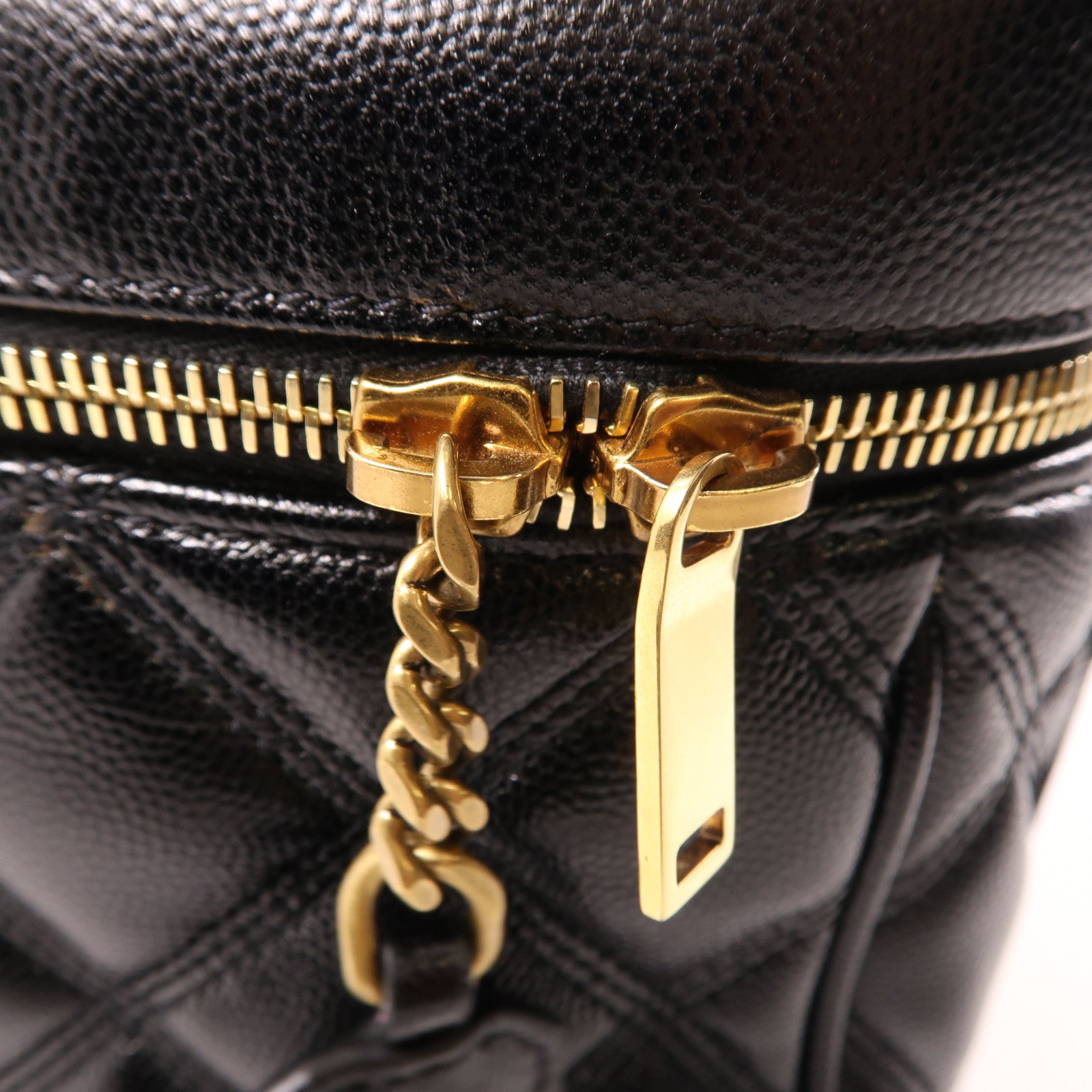 YVES SAINT LAURENT 牛皮皮革Chain Shoulder金扣肩背袋黑色