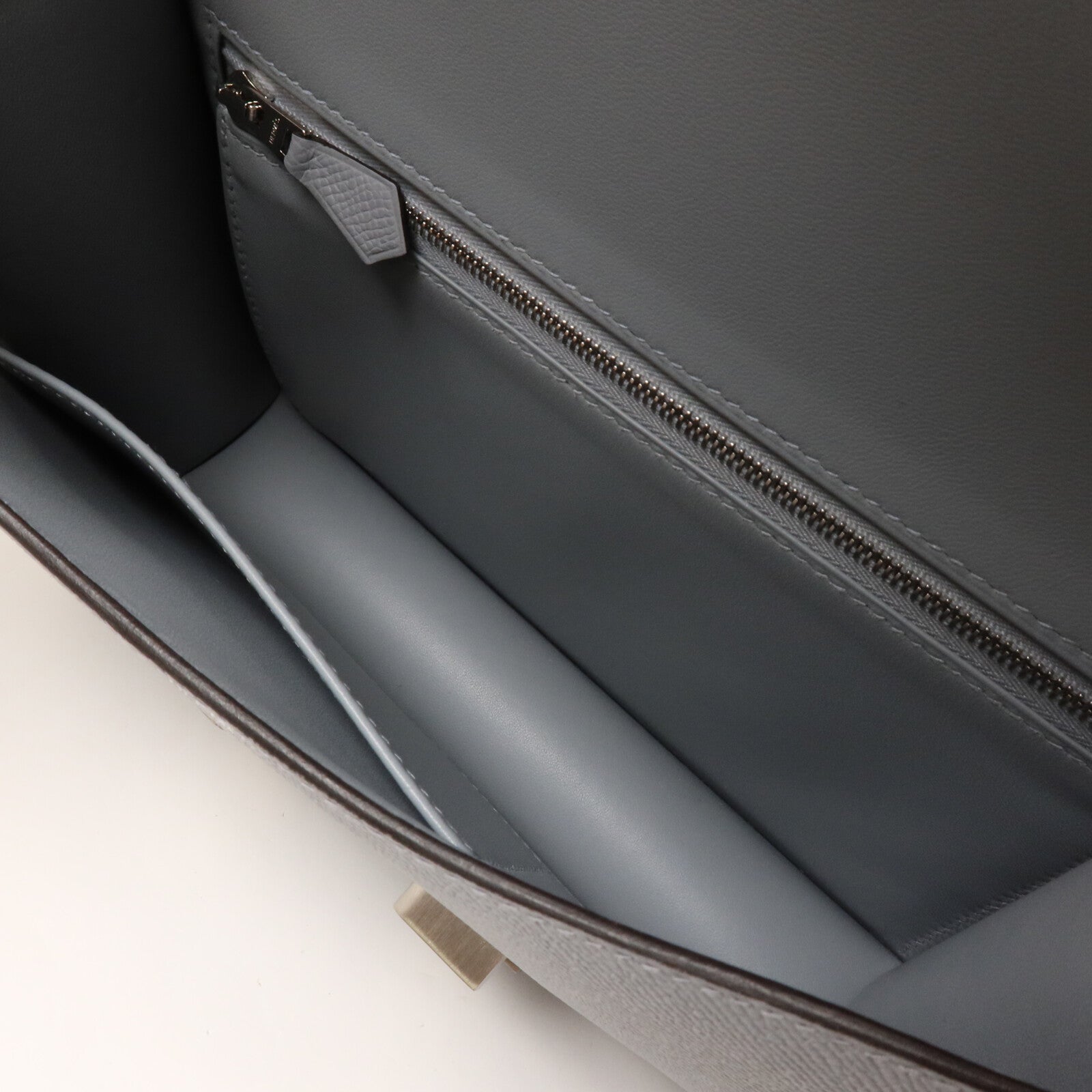 HERMES Epsom皮革Constance 24肩背袋Gris Pantin