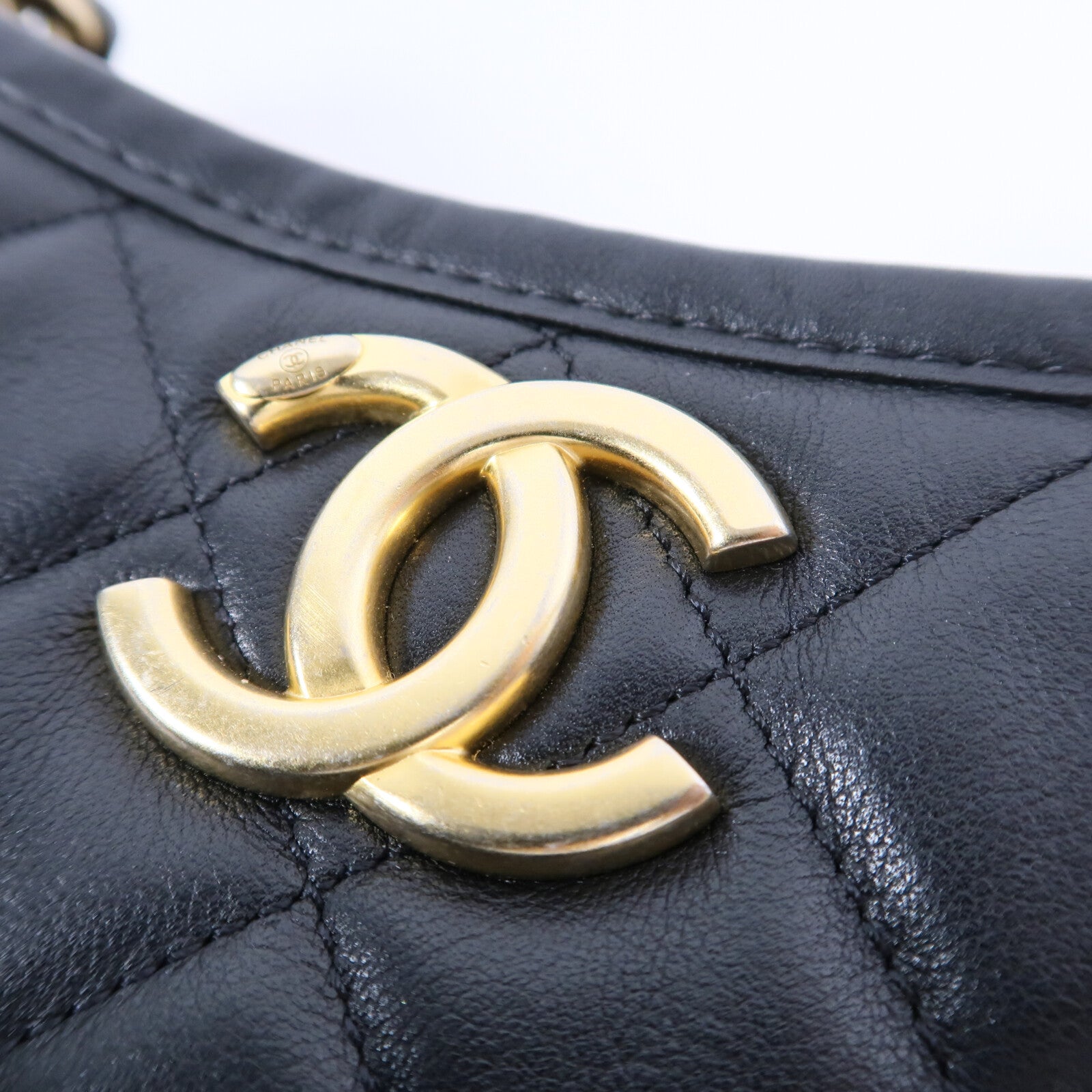 CHANEL 牛皮皮革24S Hobo鏈帶肩背袋