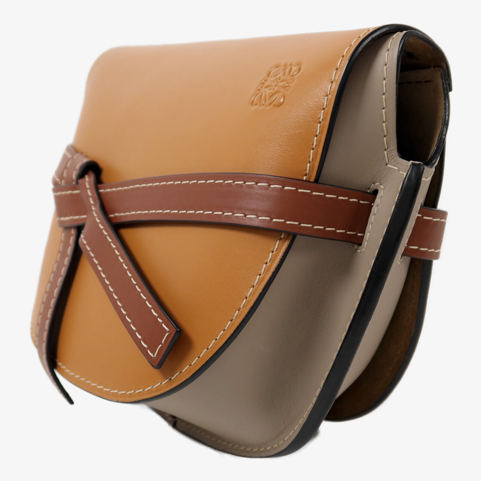 LOEWE 牛皮皮革Gate Small金扣肩背袋
