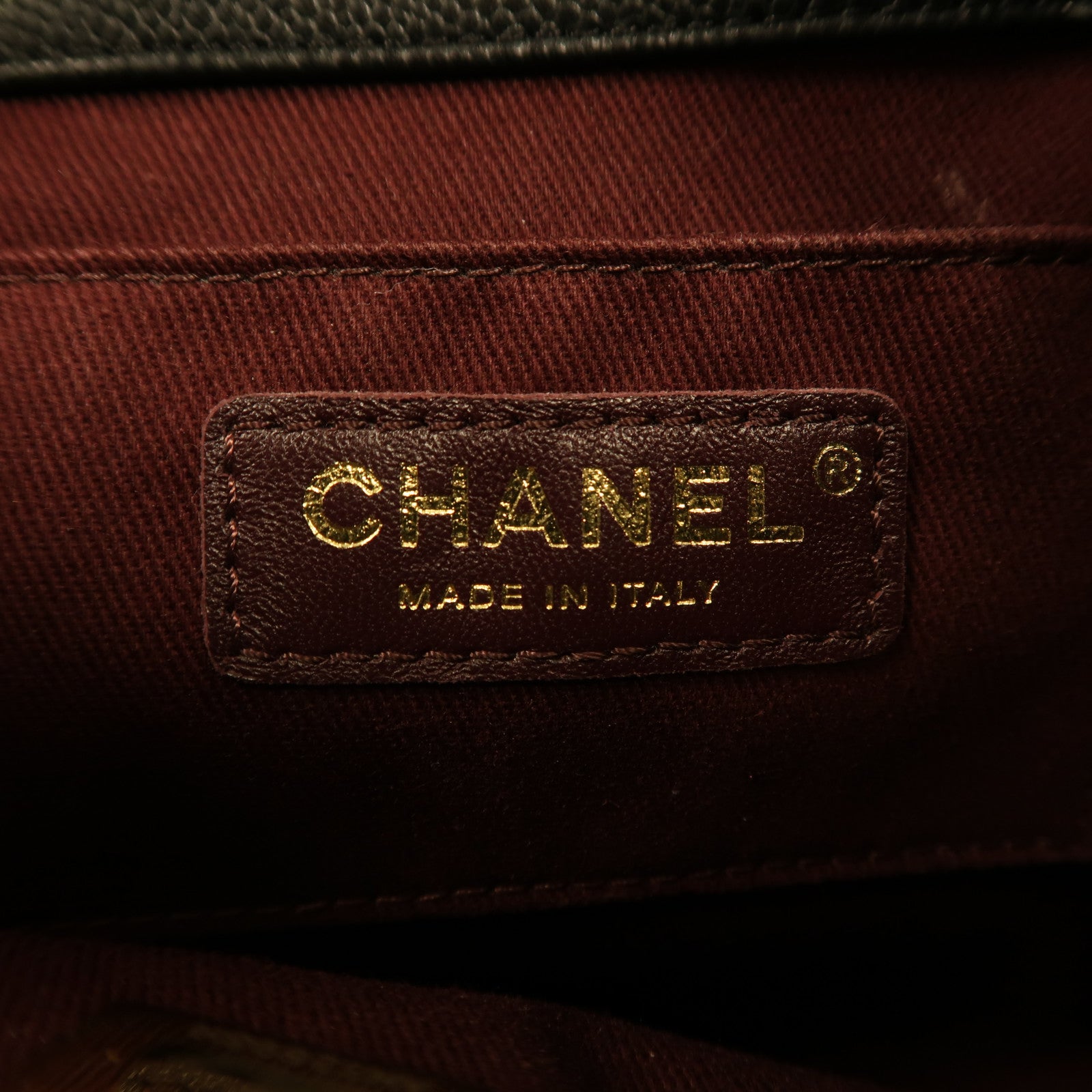 CHANEL 牛皮皮革Bucket Bag金扣肩背袋黑色
