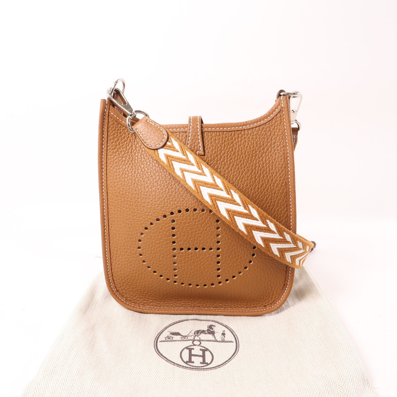 HERMES Clemence皮革Evelyne TPM銀扣肩背袋Gold棕色