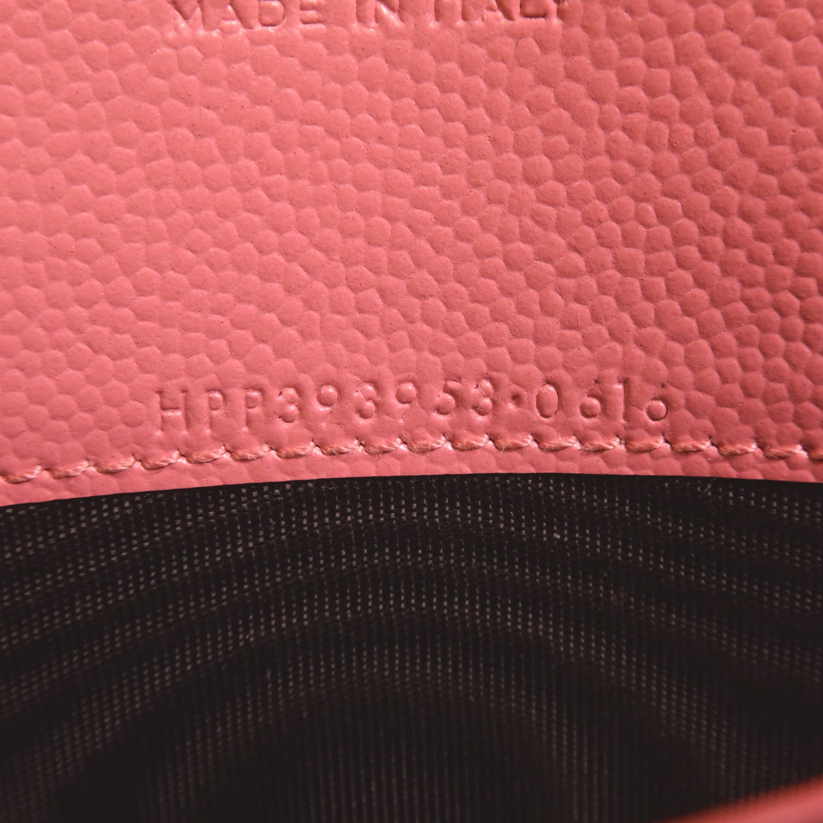 YVES SAINT LAURENT 牛皮皮革WOC金扣肩背袋