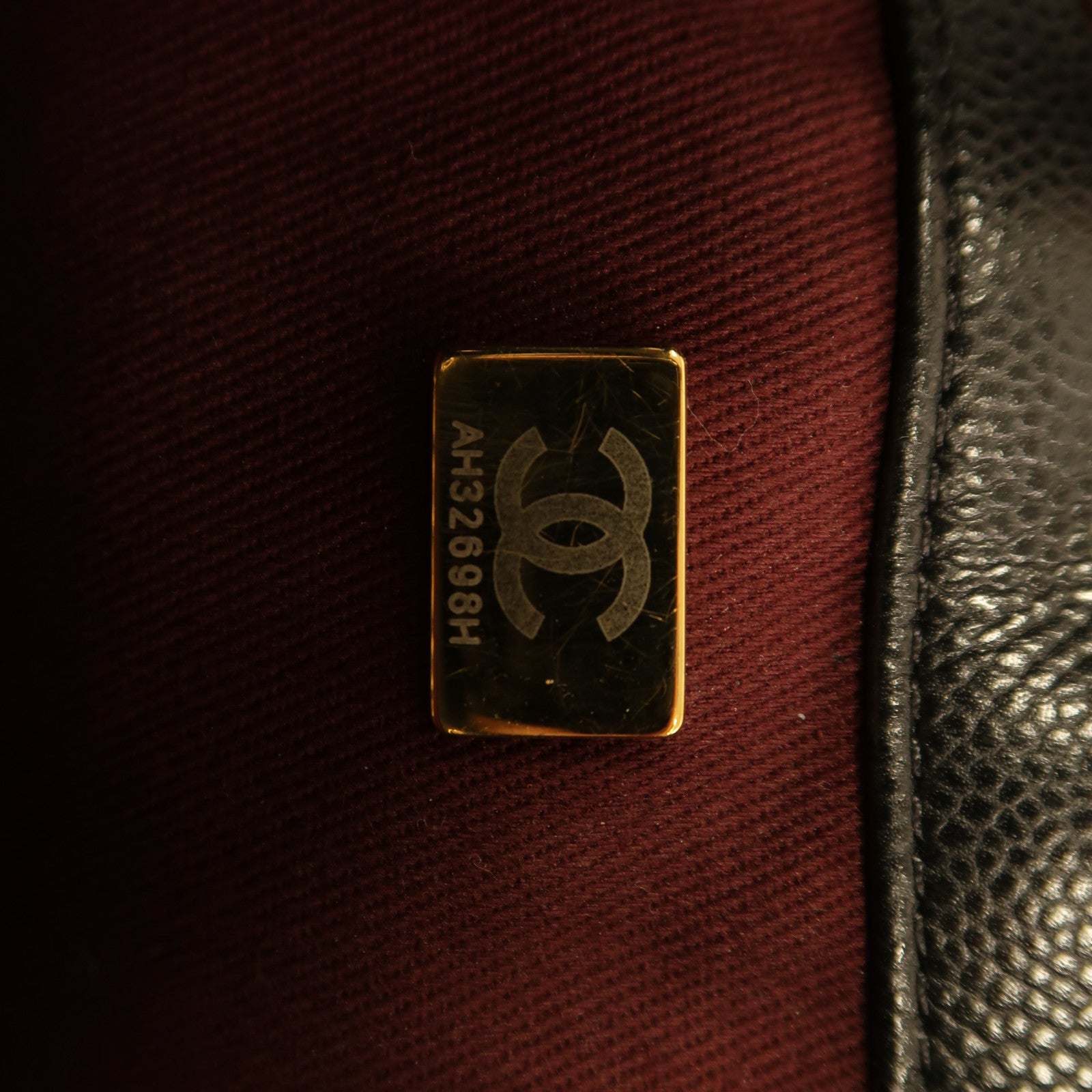CHANEL 牛皮皮革Bucket Bag金扣肩背袋黑色