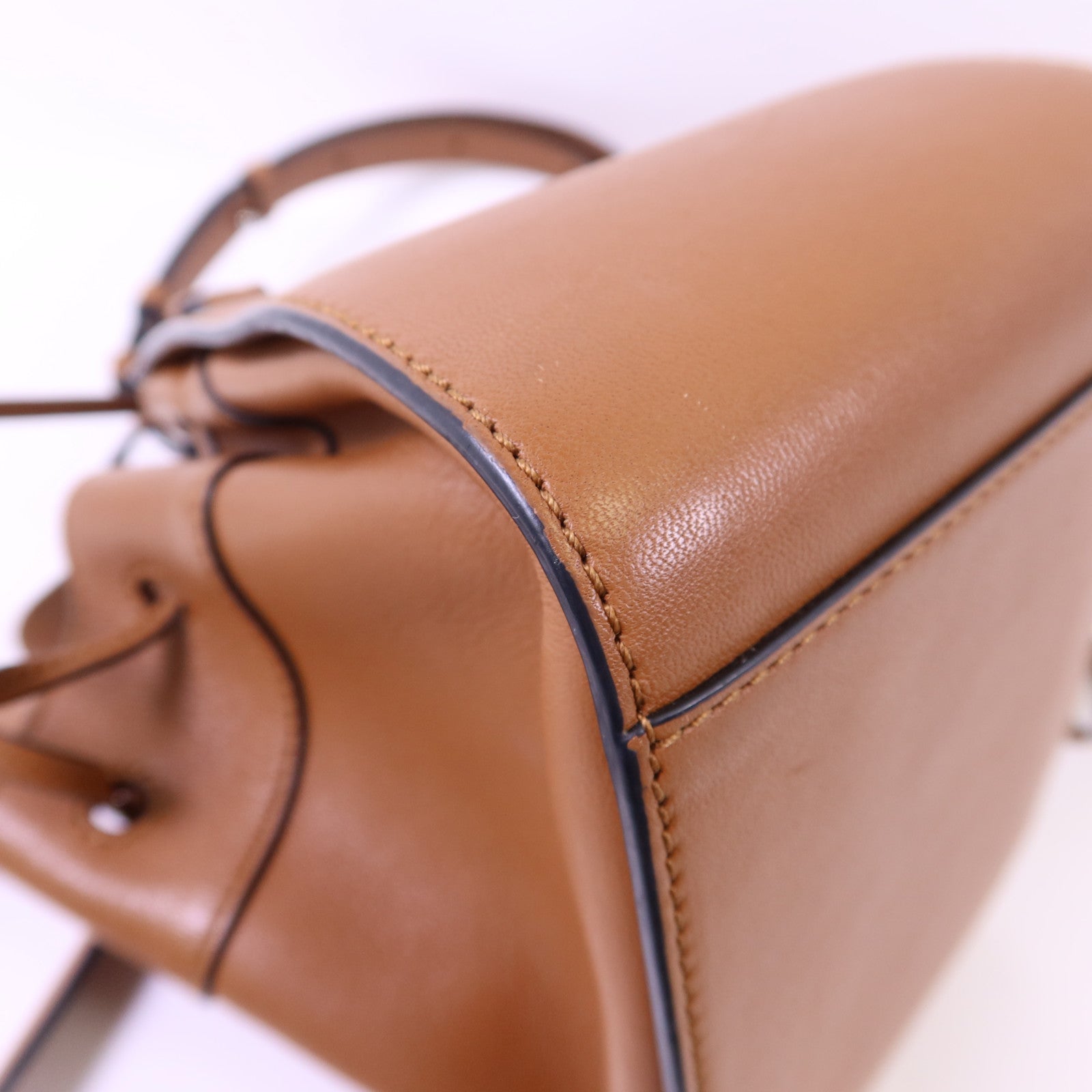 LOEWE 牛皮皮革Mini Hammock Drawstring銀扣手挽肩背兩用袋